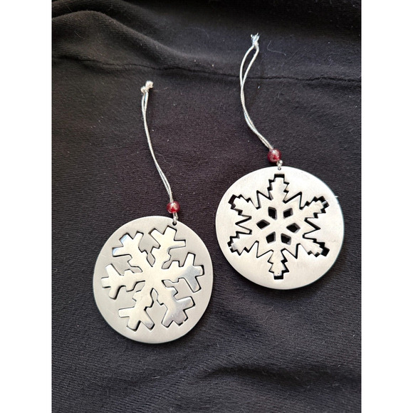 Crate And Barrel Silver Metal Snowflake Ornaments Set of Two Spinning Vintage - Picture 1 of 7